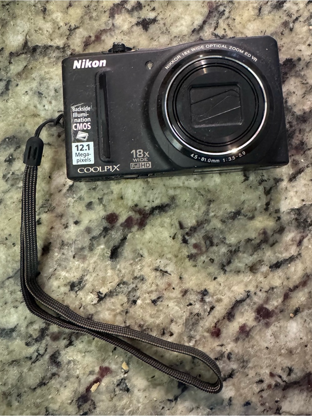 Nikon COOLPIX Compact Digital Camera S9100